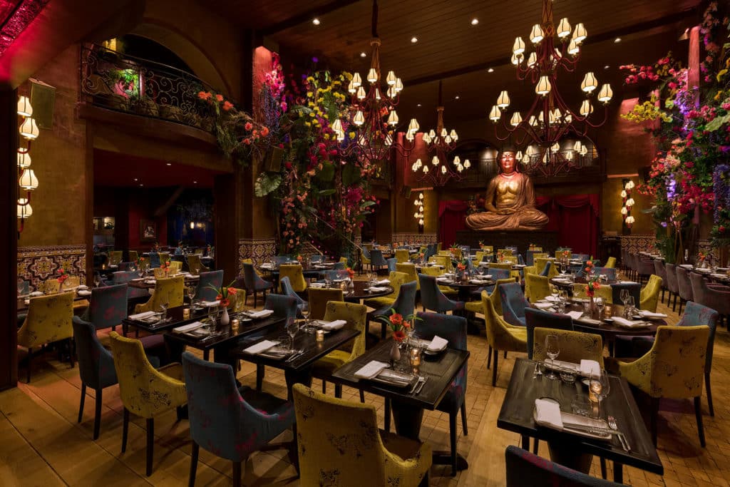 A festive restaurant in Paris’s 8th arrondissement, set in a spectacular décor